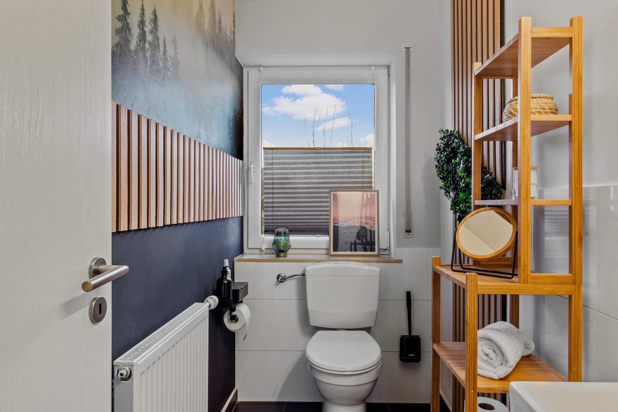 Upper Room: Mit Exklusiver Ausstattung-ausblick Auf Weinberge&mandelbluetenpfad * Neustadt an der Weinstraße