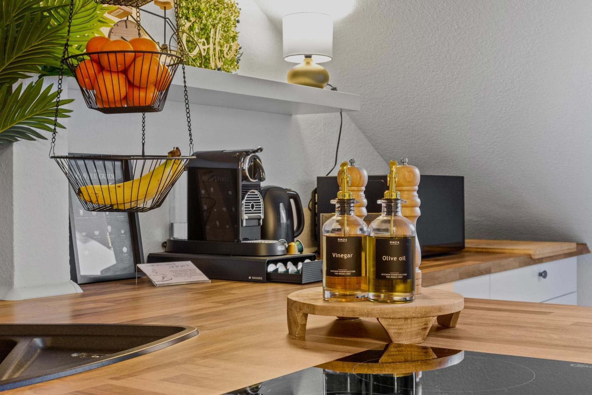 Appartement Upper Room: Mit Exklusiver Ausstattung-ausblick Auf Weinberge&mandelbluetenpfad
