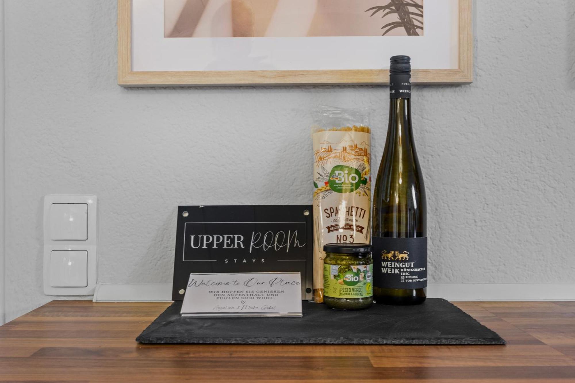 Apartment Upper Room: Mit Exklusiver Ausstattung-ausblick Auf Weinberge&mandelbluetenpfad *