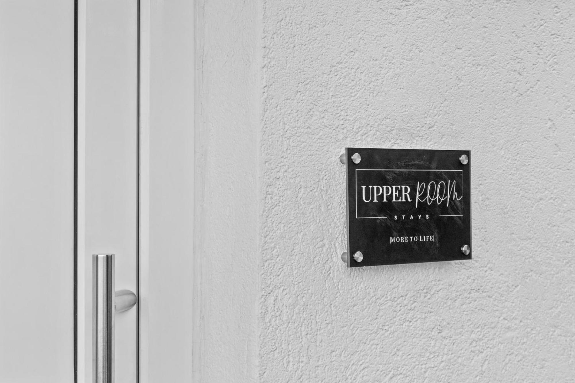 Upper Room: Mit Exklusiver Ausstattung-ausblick Auf Weinberge&mandelbluetenpfad Appartement