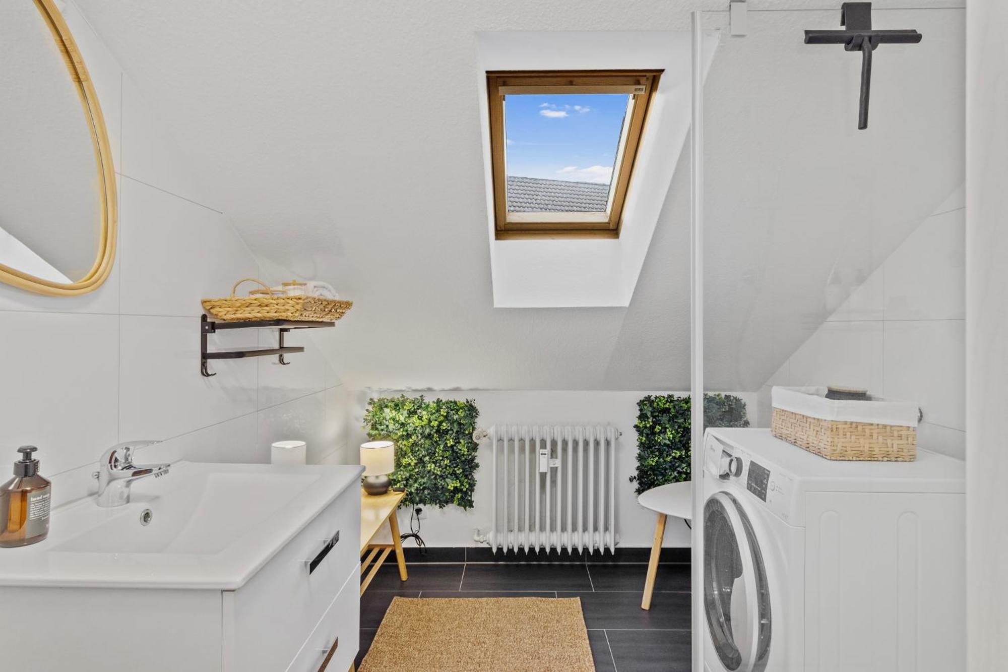 Upper Room: Mit Exklusiver Ausstattung-ausblick Auf Weinberge&mandelbluetenpfad Appartement Neustadt an der Weinstraße